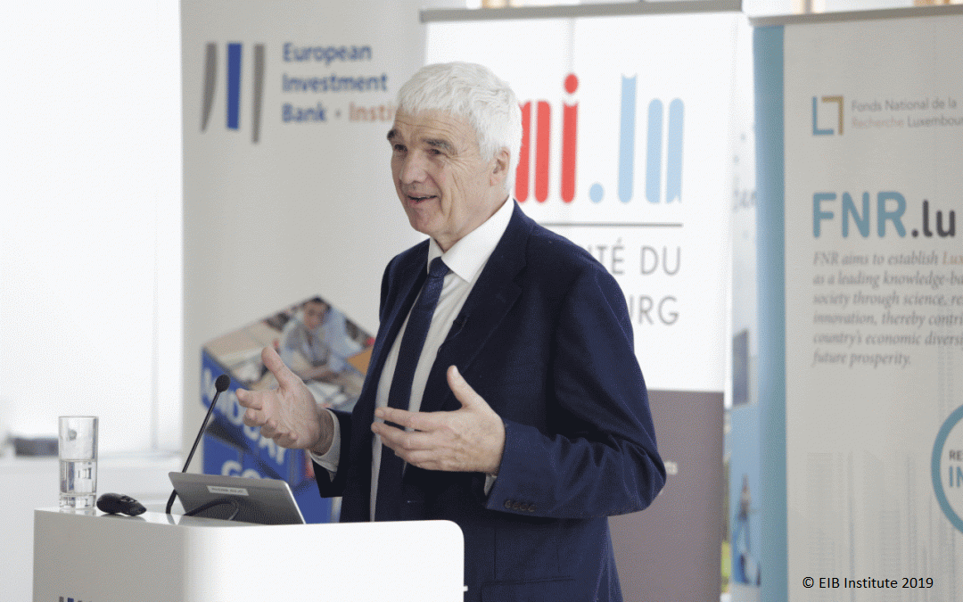 Dr. J. Douglas Willms speaks at a seminar organised jointly by the EIB Institute and the University of Luxembourg.
